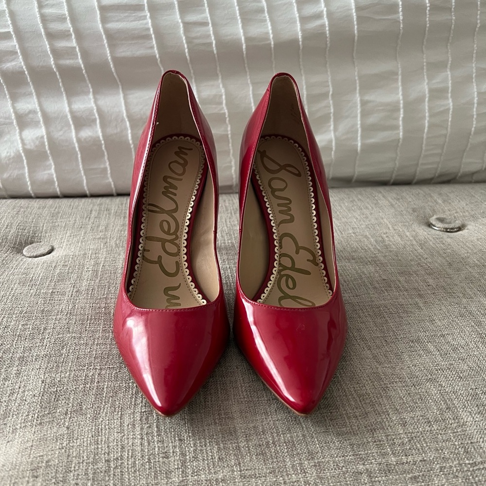 Sam Edelman • Red patent leather pumps